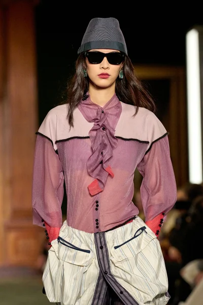 Look 153